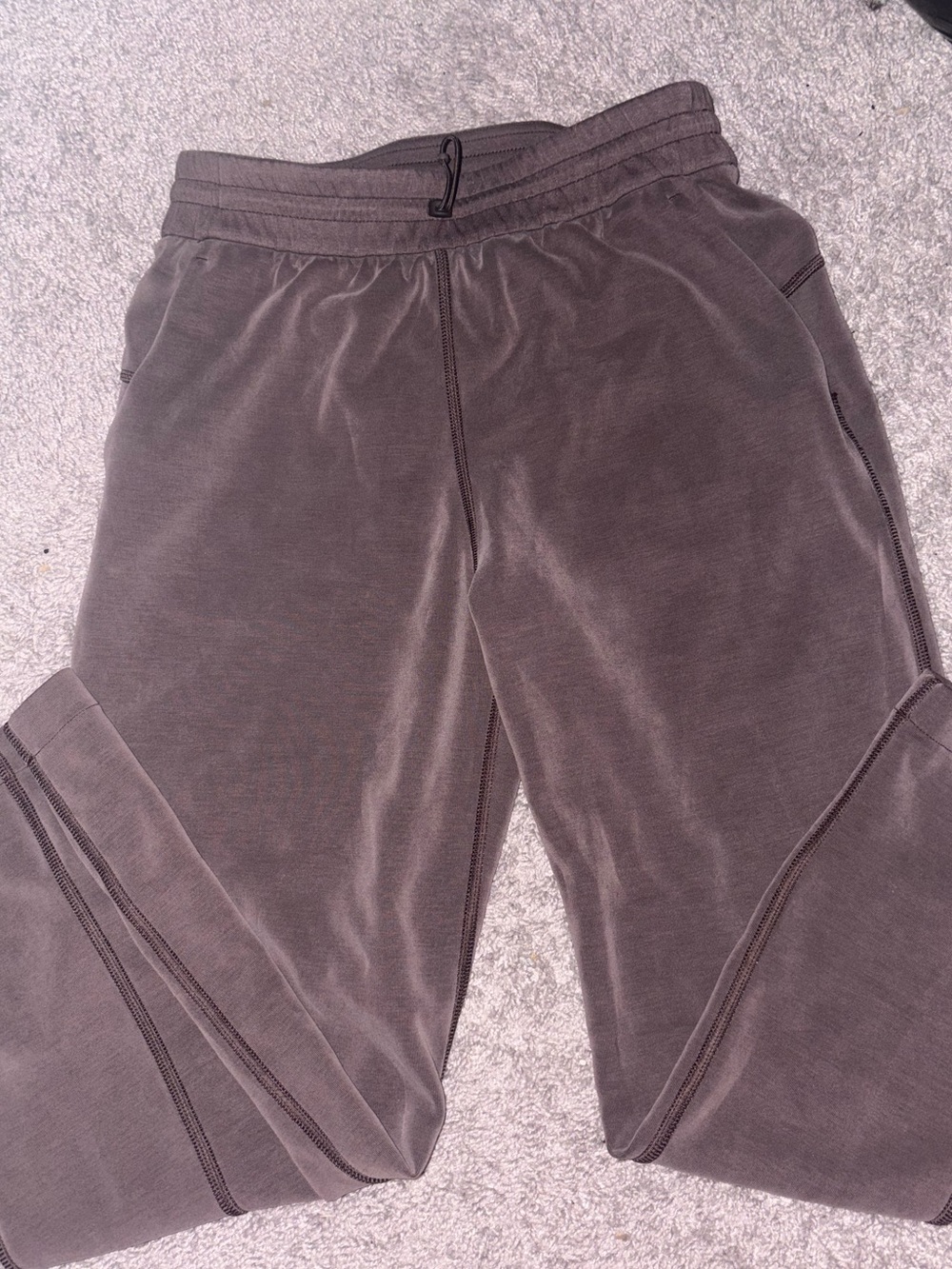 lululemon athletica scuba lounge pants in mauve